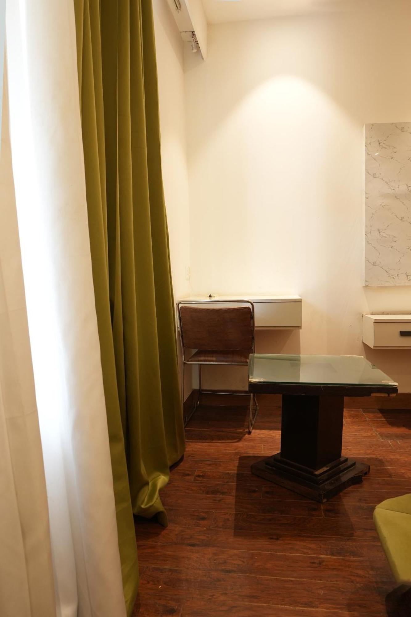 Hotel Elite Sector 45 I Gurgaon Central I Couple Friendly Exterior photo